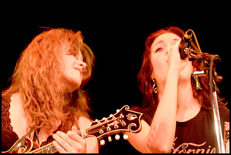 070817-8134-lovellsisters